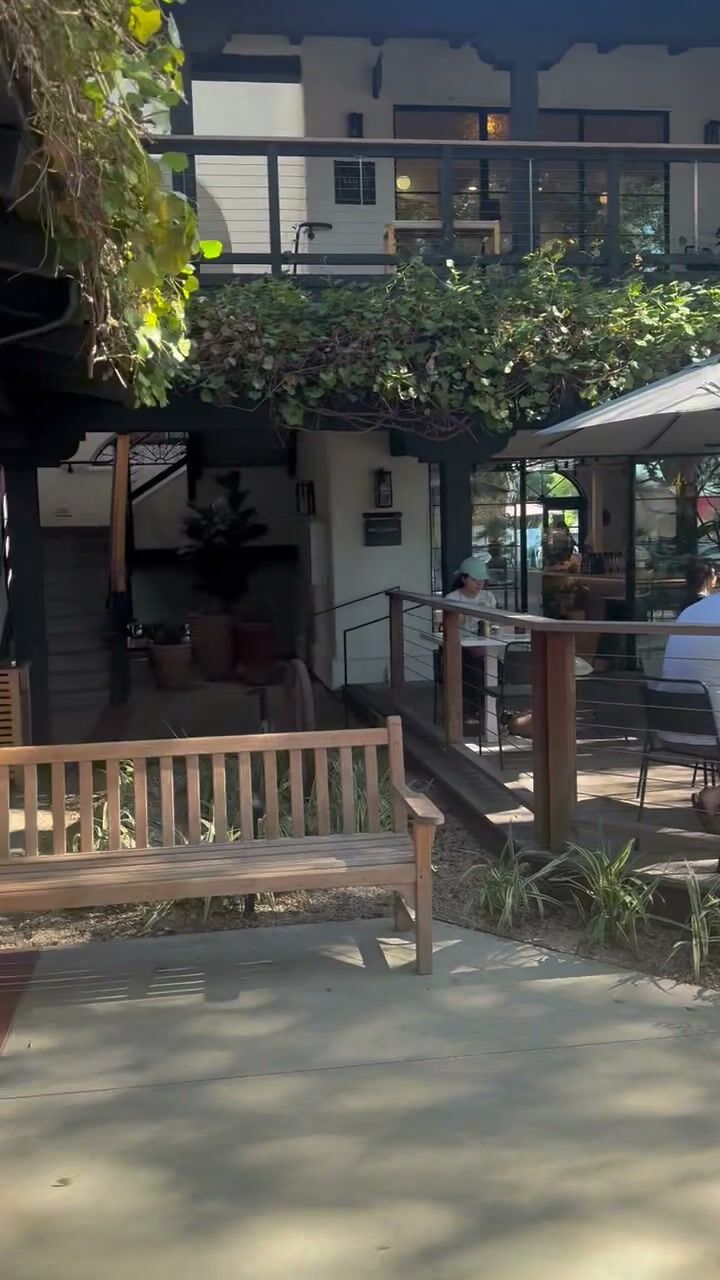 Courtyard at Paseo 17